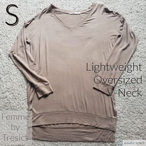 Femme by Tresics Long Sleeve Vneck Oversized Top S